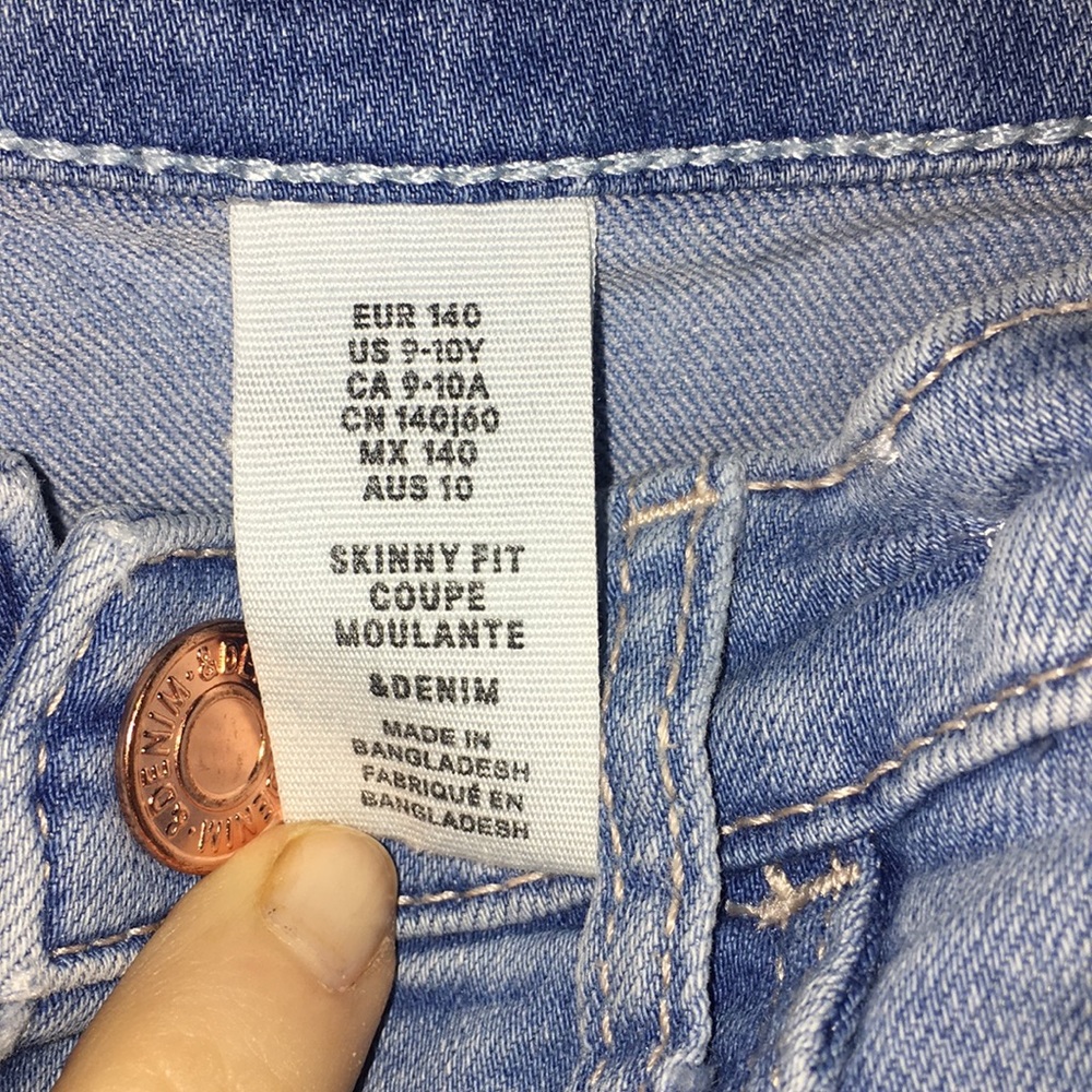 Girl’s H&M jeans - Picture 2 of 8
